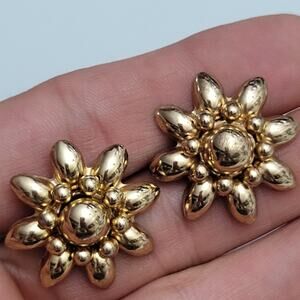 Vintage Coro Gold Plated Flower Screw Back Earrings